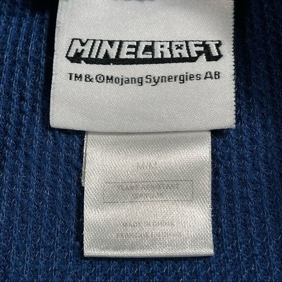 Boys medium & 10/12 pj shirts, Minecraft & Star Wars. All about same size - Picture 5 of 12